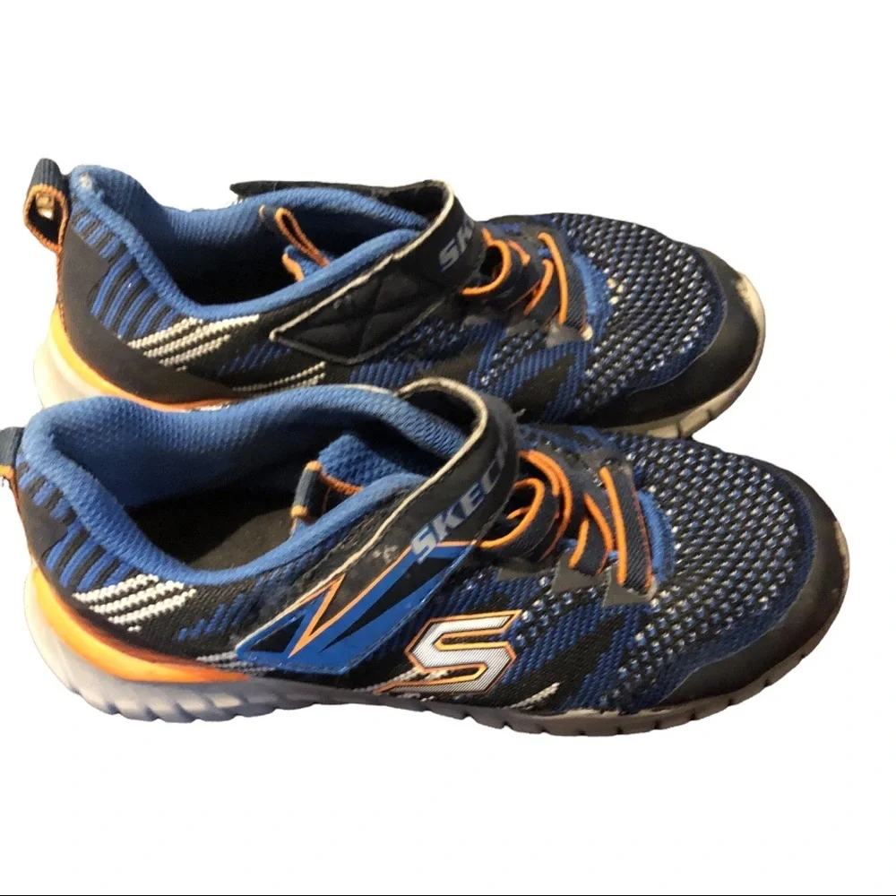 4pairs Boy size 1 shoe bundle -Nautica Polo‎ Skechers